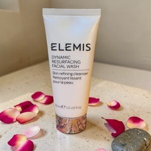 ELEMIS Dynamic Resurfacing Facial Wash - Cream